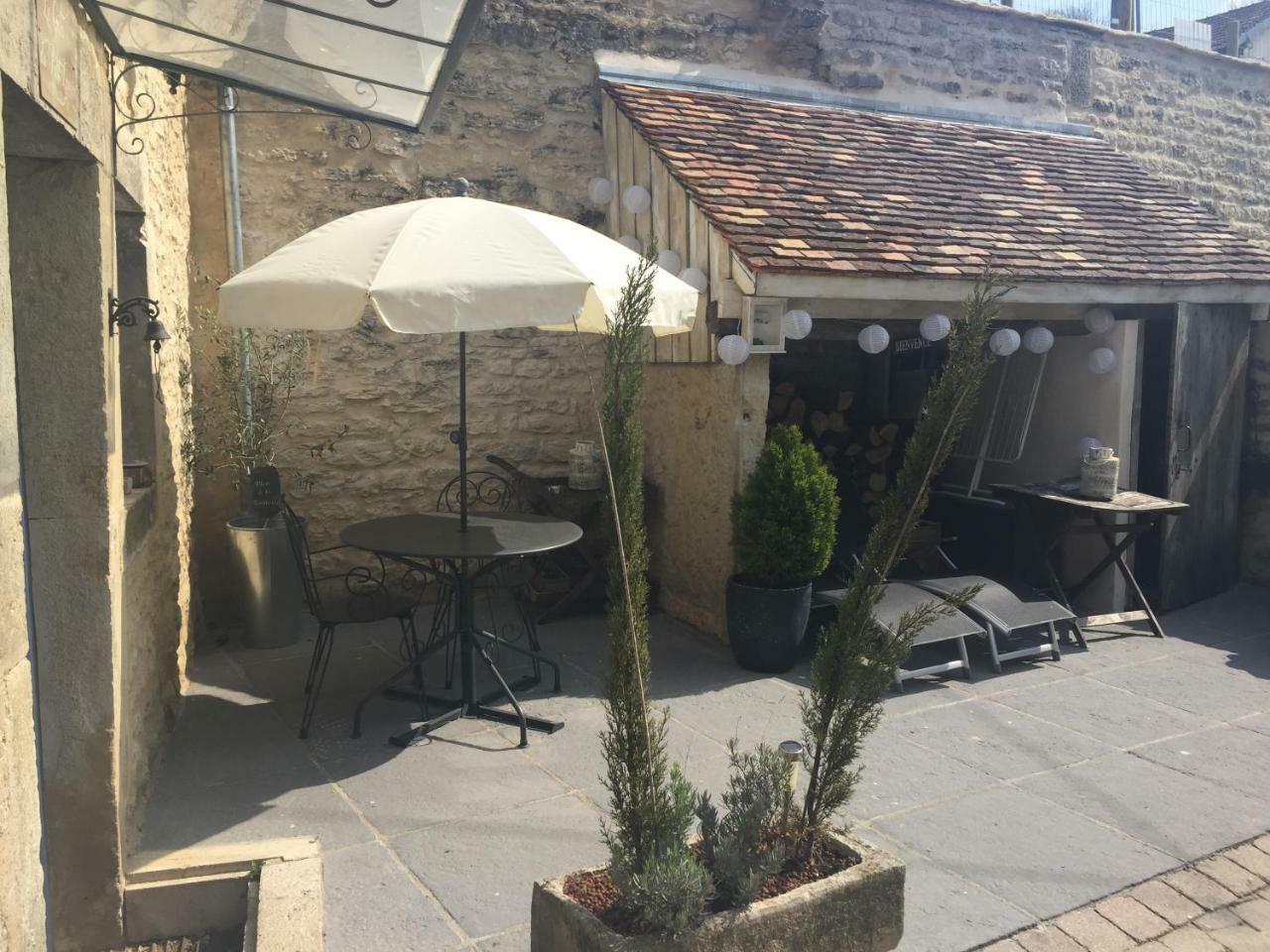 Le Gite Du Petit Lavoir Beze Luaran gambar